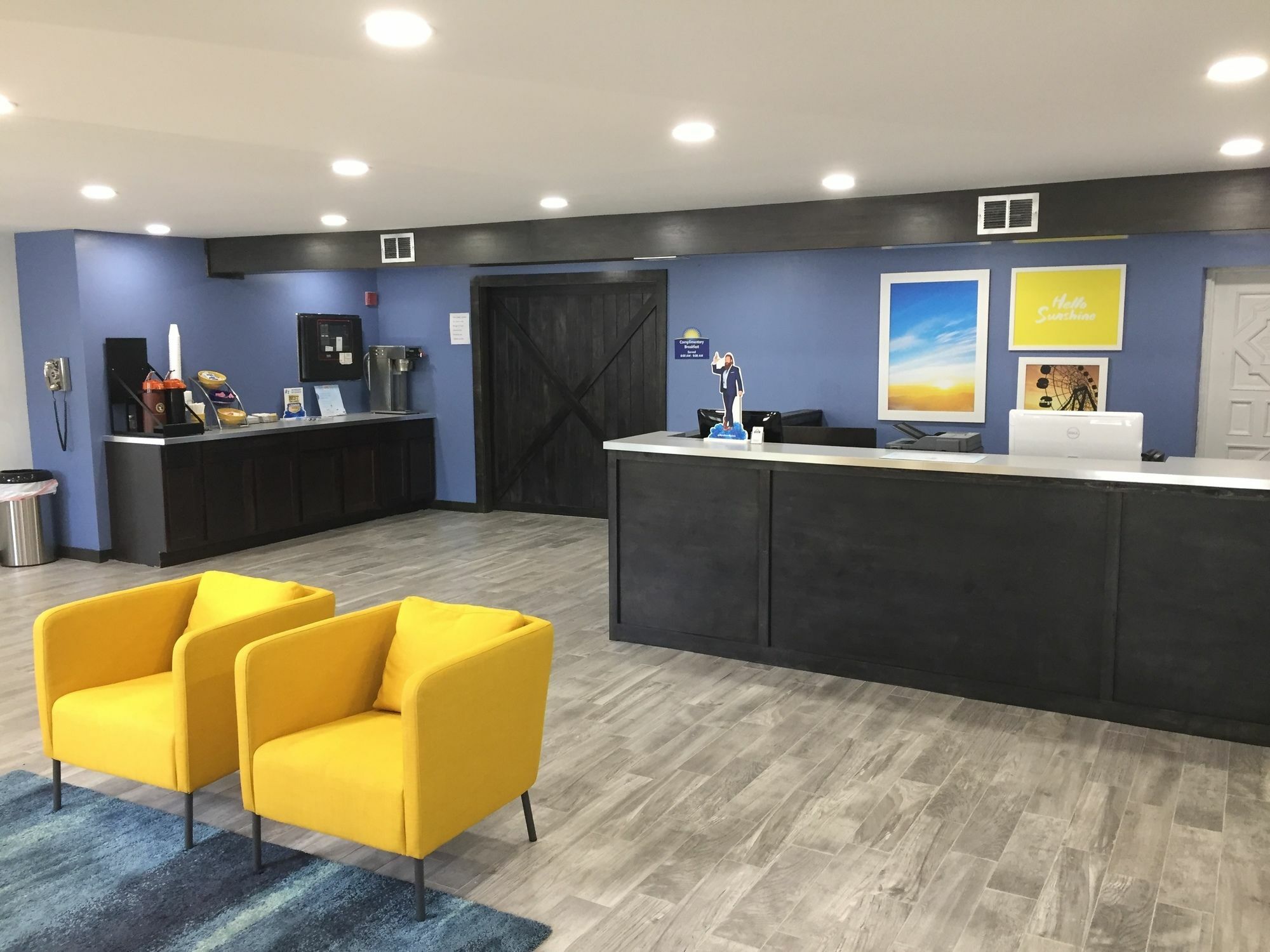 Days Inn & Suites By Wyndham Cincinnati North Springdale Eksteriør billede